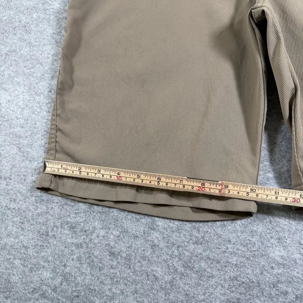 Wrangler ATG Cargo Shorts Mens 34 Khaki Elastic Waist Zip Pocket Outdoor Hiking